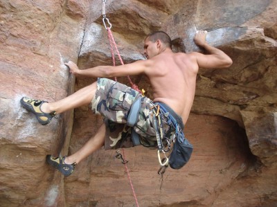 rafasaletecho Rafa exiting the roof on No te arrugues, 7c