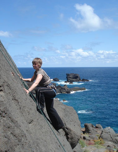 escalando en Costa Ayala